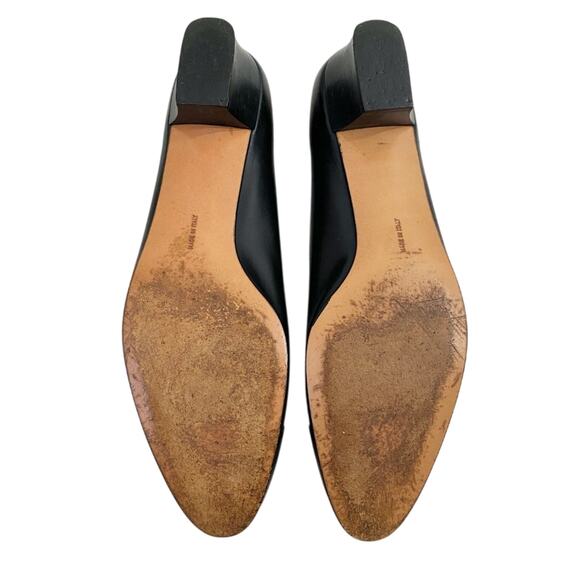 Ferragamo Black Leather Cap Toe Low Pumps Made in Italy Block Heel Size 9.5AAA - Picture 7 of 11